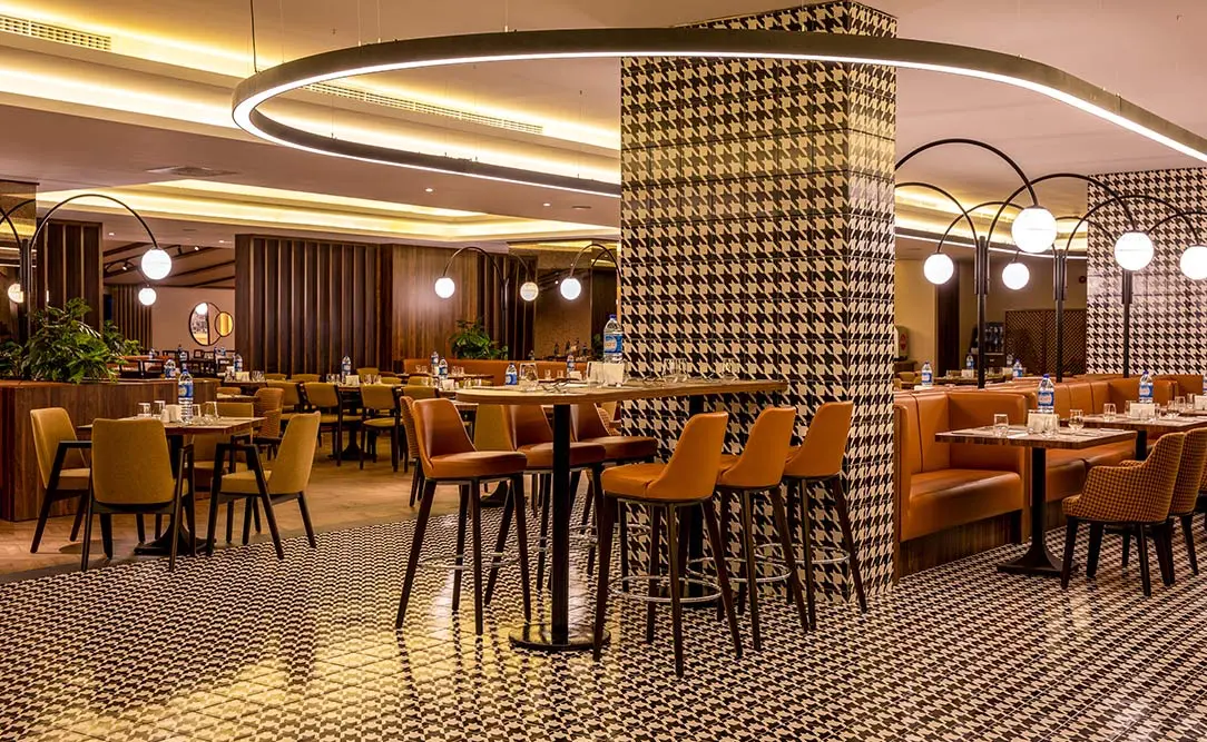 Hauptrestaurant küçük 8